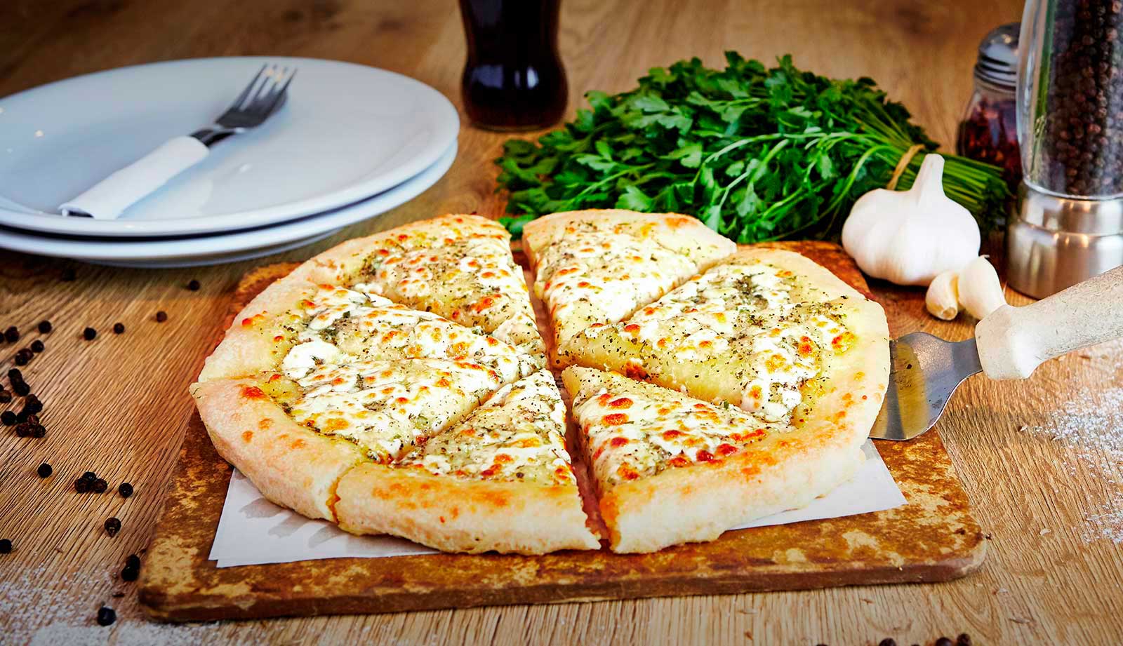 Pizza Parlour - Garlic Pizza