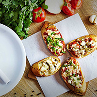 Pizza Parlour - Garlic Bread